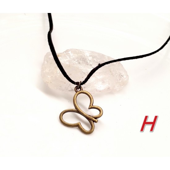 Náhrdelníky z černé kůže s mosaznými přívěsky NR029